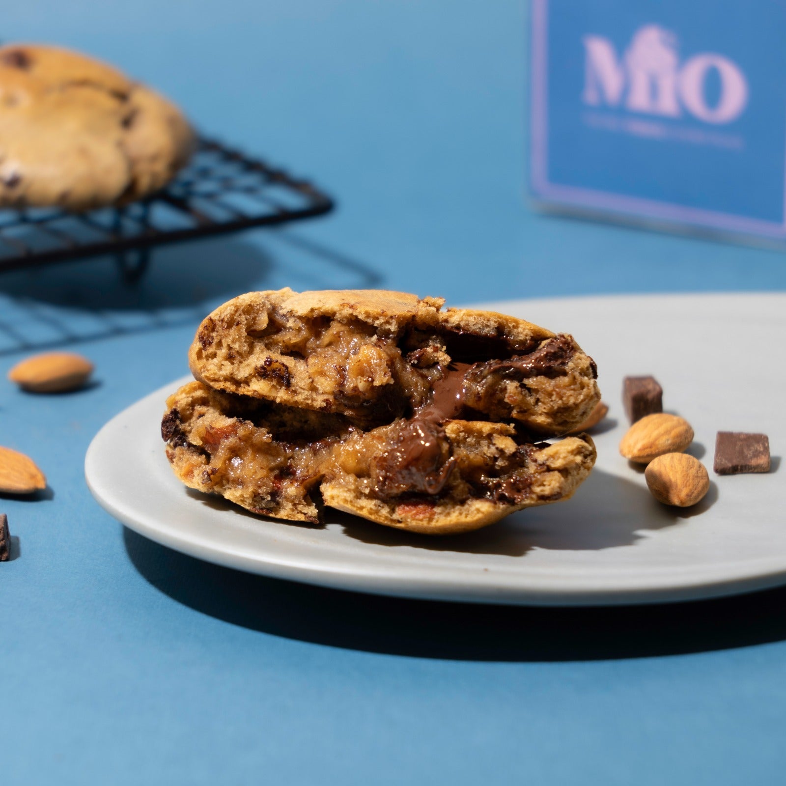 Choco Chunk Almond Cookie